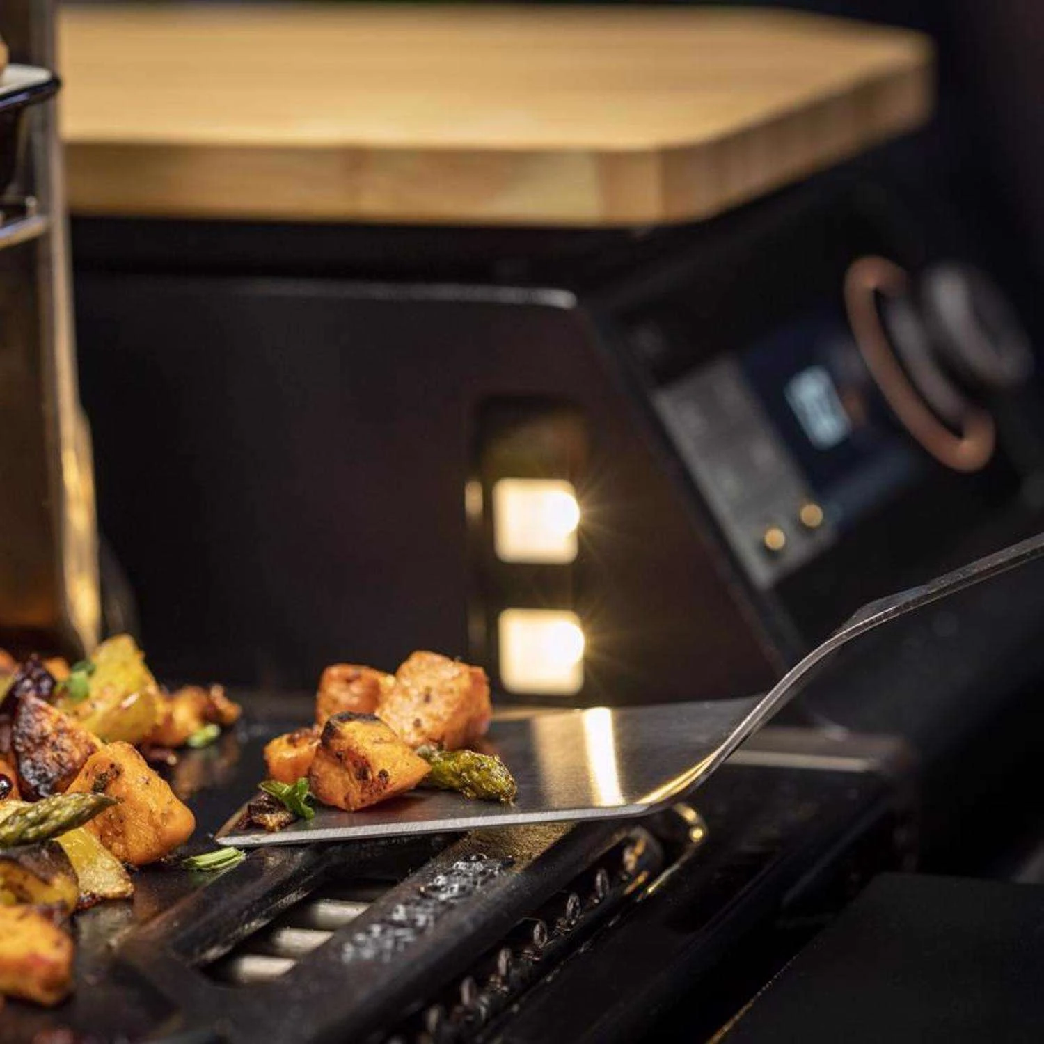 Traeger Timberline Wood Pellet WiFi Grill Black 8 Traeger Timberline Wood Pellet WiFi Grill Black - Image 6