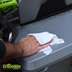 Crocodile Cloth Grill Wipes 80 Wipes 3.5 In. H X 15 In. L X 10 In. W 1 Pk -Traeger Egg Store 0d14b055 3407 4664 bba8 da01a6f2ea05