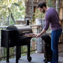 Traeger Lil'Tex Elite 22 Wood Pellet Grill Bronze -Traeger Egg Store 43e3636e 73e1 403e 9aa3 ec0aba4faf0e