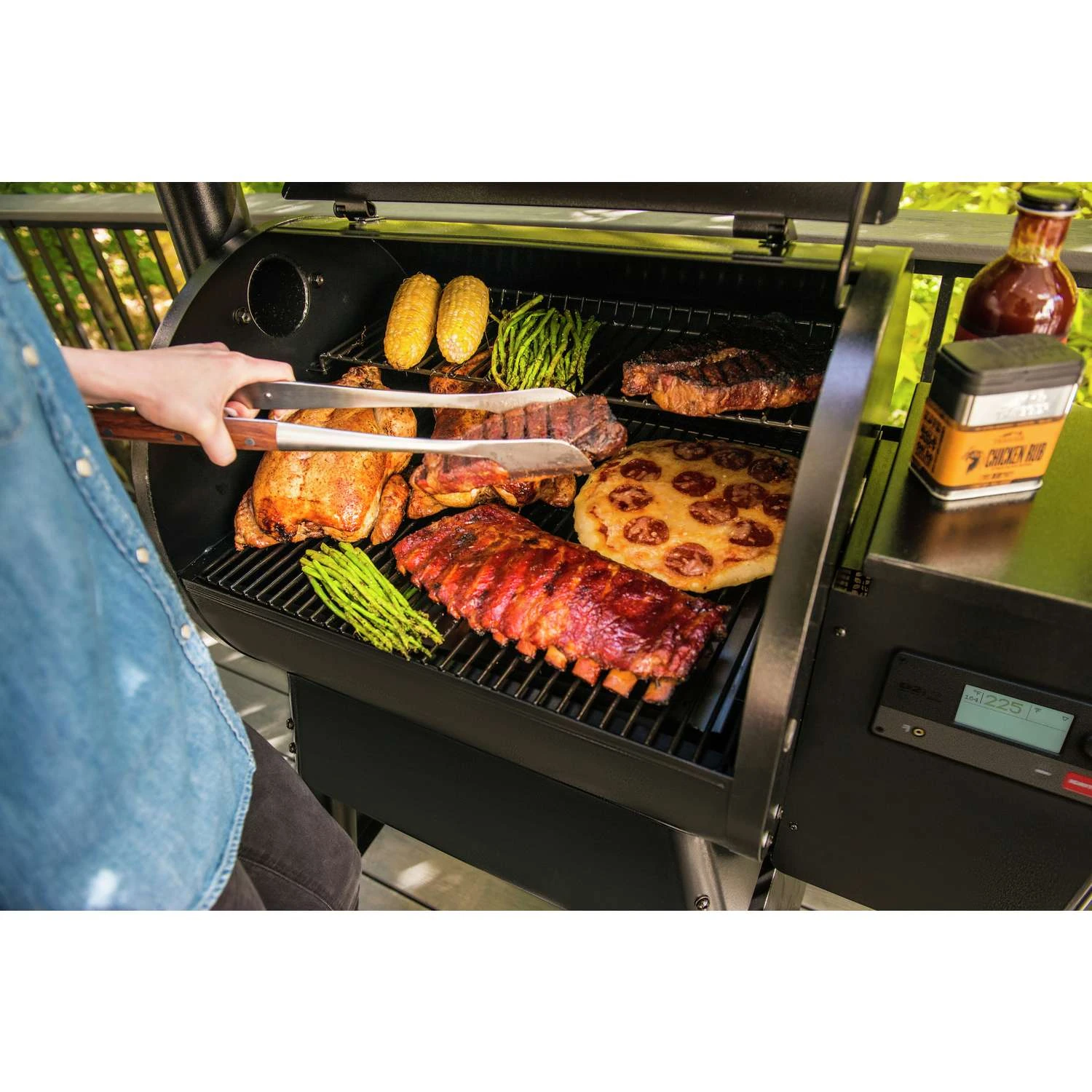 Traeger Pro 575 Wood Pellet WiFi Grill Black 8 Traeger Pro 575 Wood Pellet WiFi Grill Black - Image 7