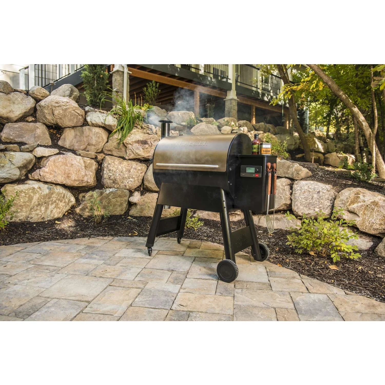 Traeger Pro 780 Wood Pellet WiFi Grill Bronze 4 Traeger Pro 780 Wood Pellet WiFi Grill Bronze - Image 2