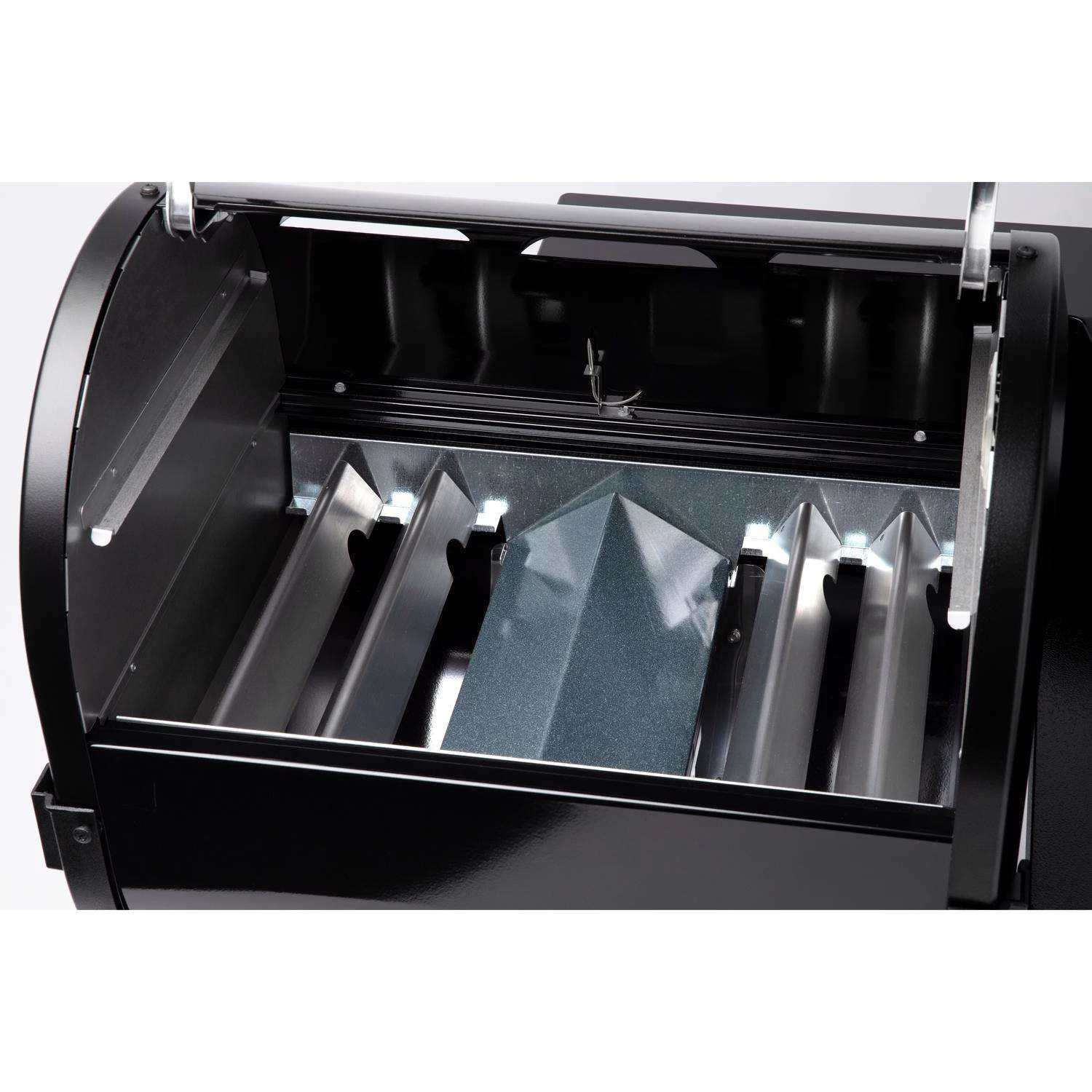 Weber SmokeFire ELX4 Wood Pellet WiFi Grill Black 6 Weber SmokeFire ELX4 Wood Pellet WiFi Grill Black - Image 4