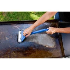 Razor Grill Scraper 4.41 In. H X 16.77 In. L X 5.55 In. W 1 Pk -Traeger Egg Store 8dd8027f b16d 4ed4 940b 62234ddfc183