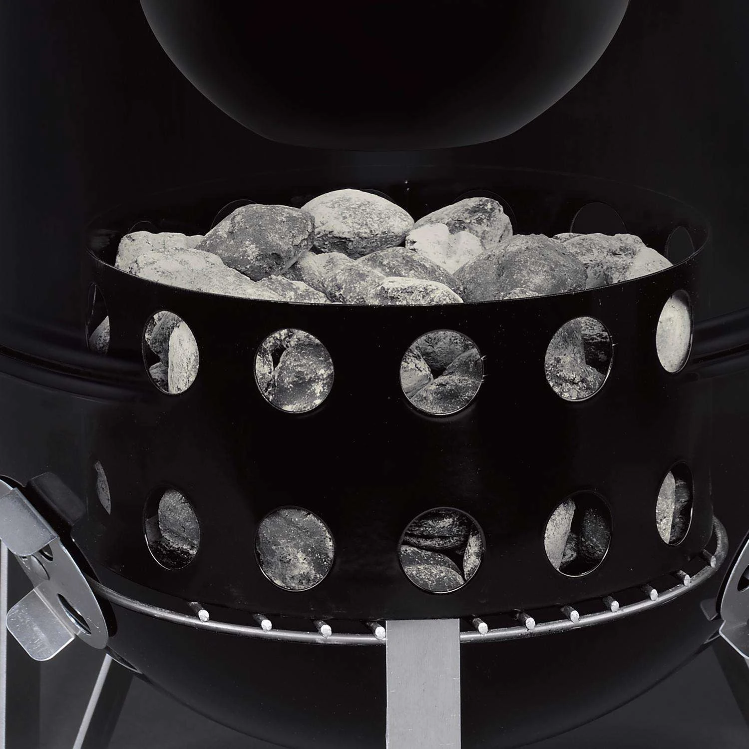 Weber Smokey Mountain Charcoal/Wood Bullet Smoker Black 7 Weber Smokey Mountain Charcoal/Wood Bullet Smoker Black - Image 5