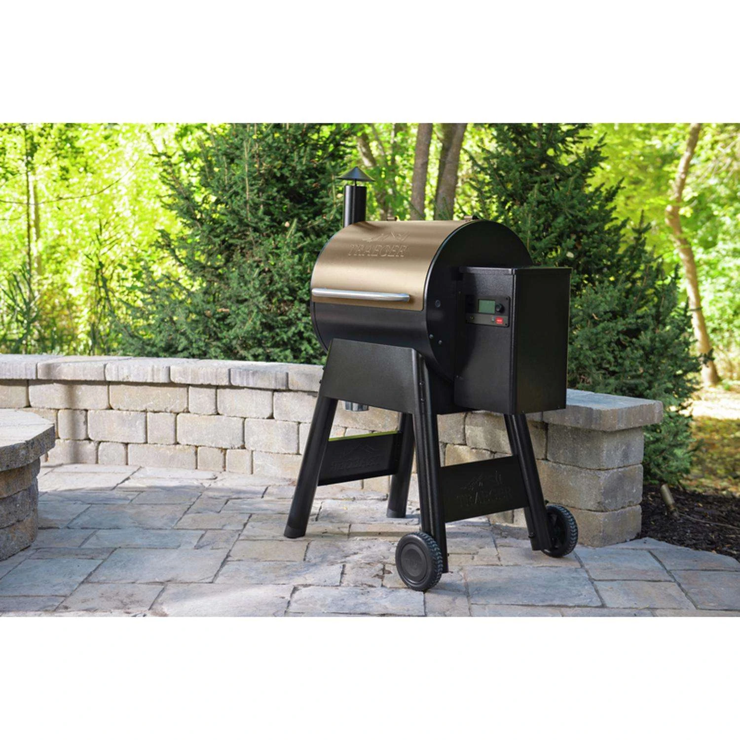 Traeger Pro 575 Wood Pellet WiFi Grill Bronze 8 Traeger Pro 575 Wood Pellet WiFi Grill Bronze - Image 6