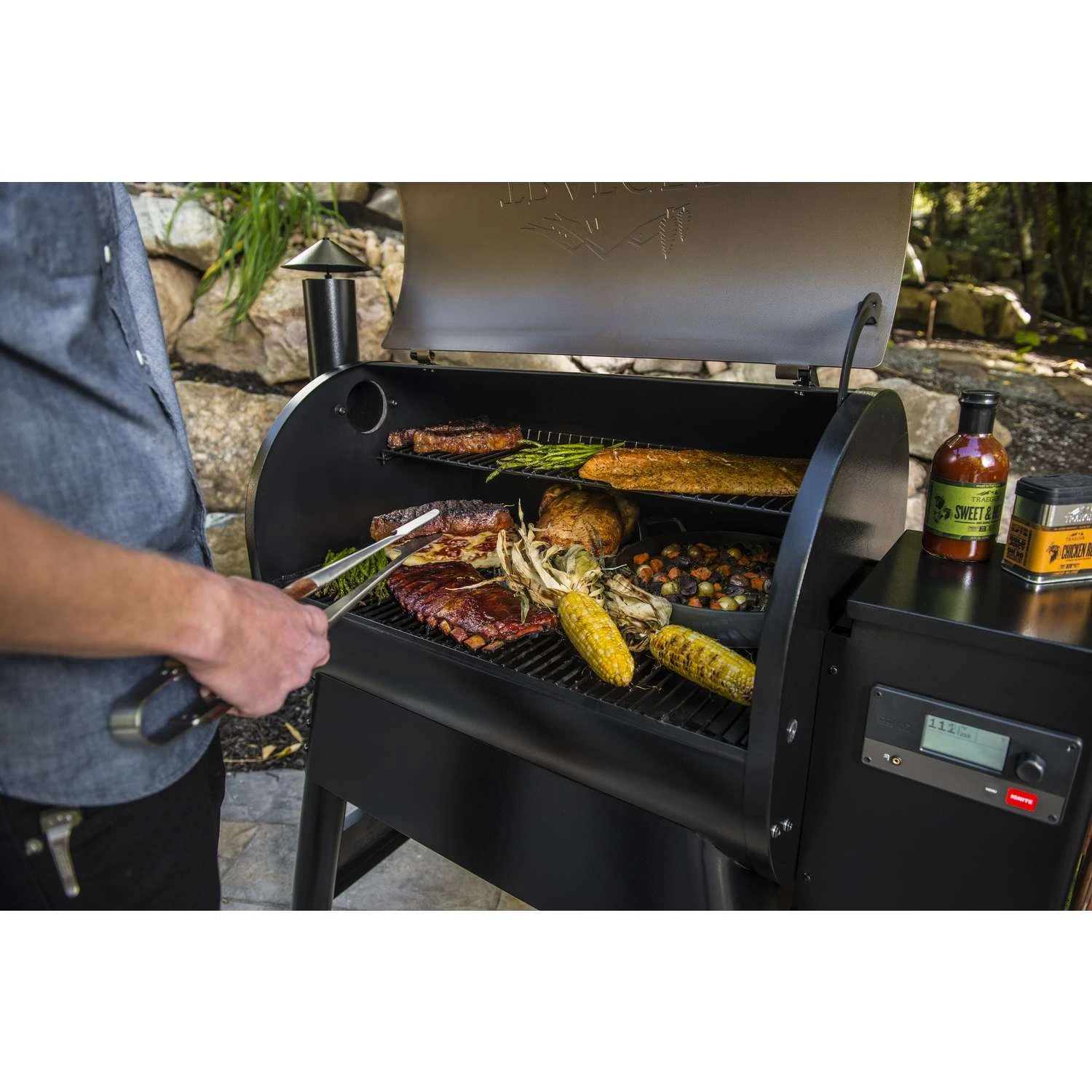 Traeger Pro 780 Wood Pellet WiFi Grill Bronze 7 Traeger Pro 780 Wood Pellet WiFi Grill Bronze - Image 5