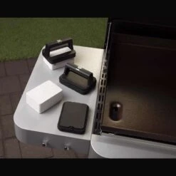 Weber 6pc Griddle Cleaning Kit -Traeger Egg Store b0ef4a99 5547 4de2 b096 24ebf0cb023a