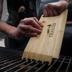 Traeger Grill Scraper 1 Pk -Traeger Egg Store cde2a14e ea55 4aae 8a93 a0d128f61387