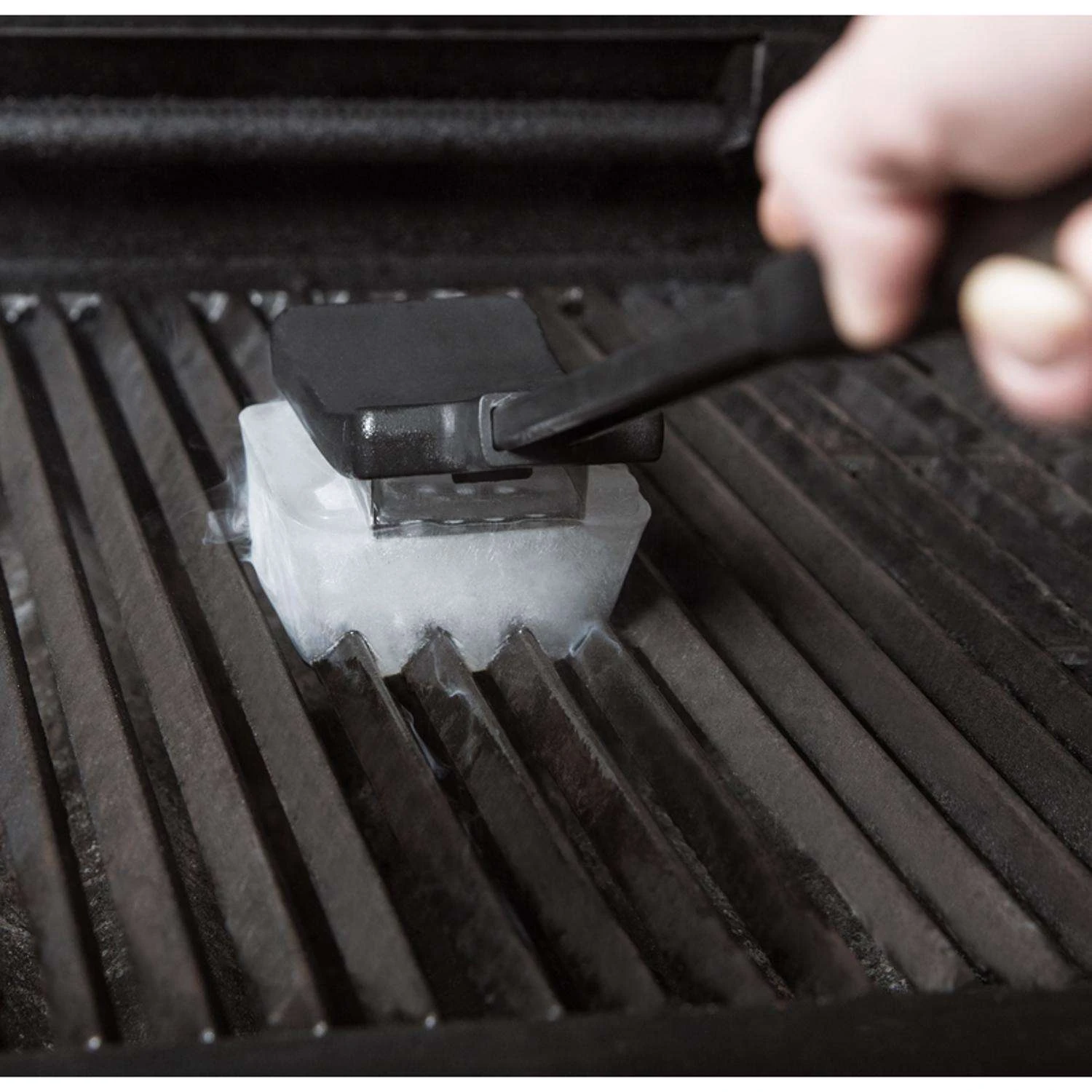 Broil King Ice Grill Scrubber 18 In. L 7 Pc 7 Broil King Ice Grill Scrubber 18 In. L 7 Pc - Image 5