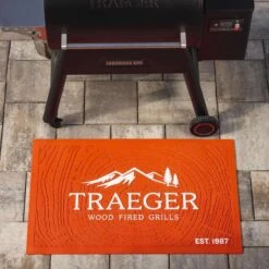 Traeger Polypropylene/PVC Grill Mat 29.5 In. L X 47 In. W -Traeger Egg Store ebf8e78f e953 404c 8e50 e5b4ce5f7a39